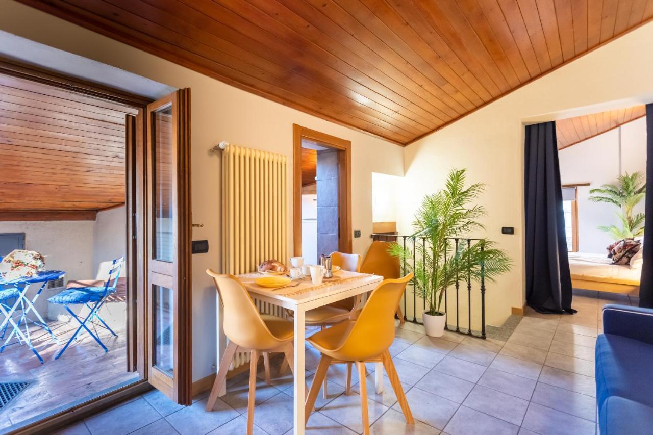 Blue Attic - Historical Como City Center By Rent All Como Dış mekan fotoğraf